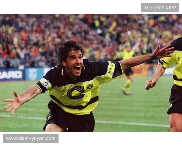 全球足球十三号球星排名及其历史表现分析