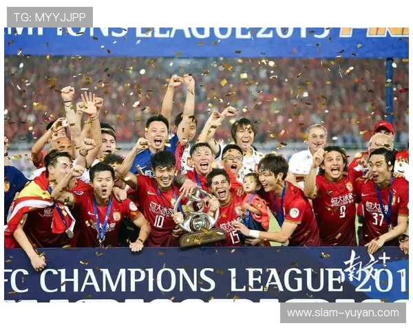 恒大足球高光时期明星球员回顾与成就分析